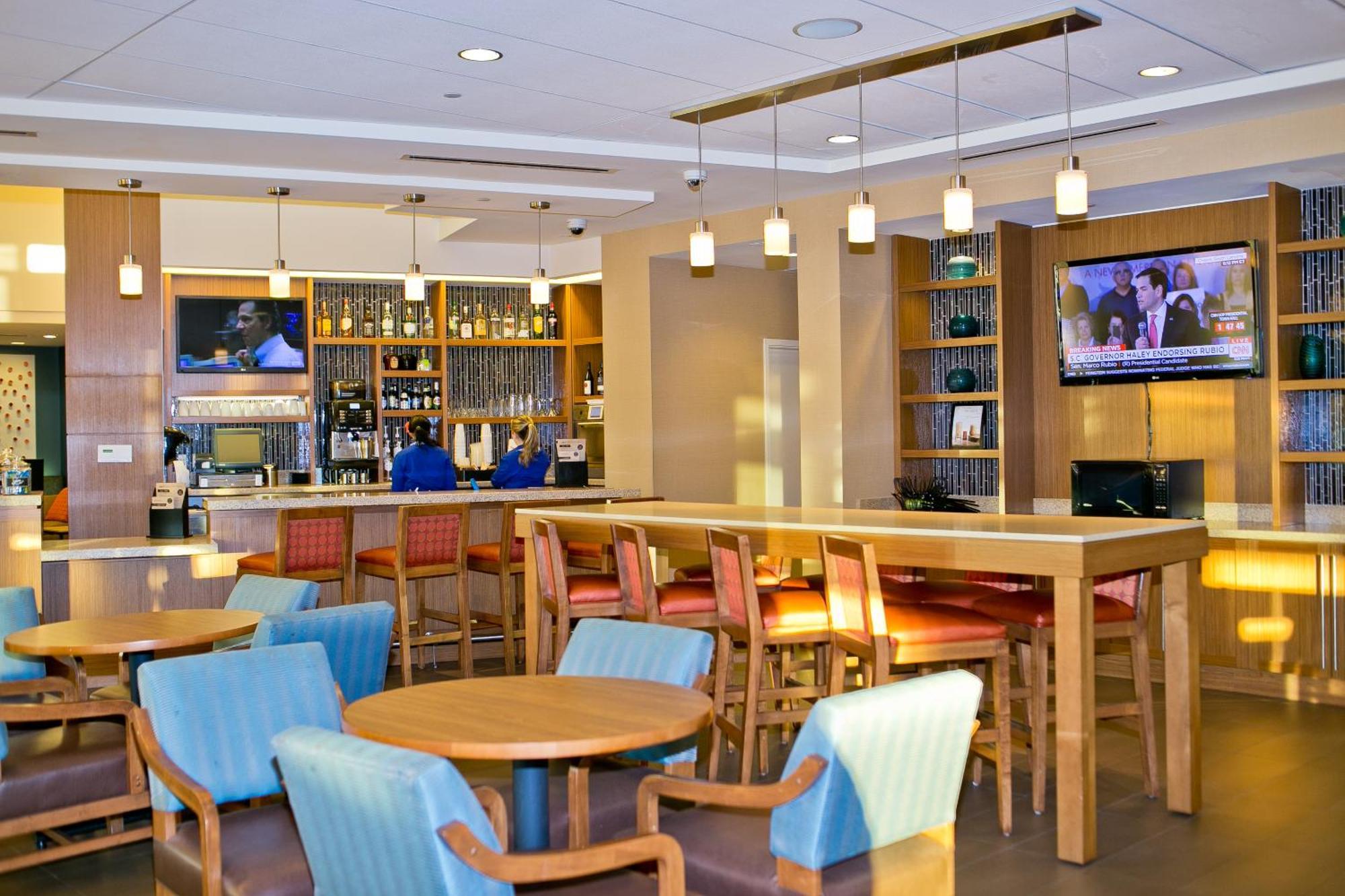 Hyatt Place Airport 3*